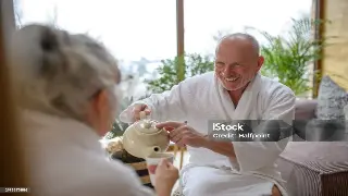 深圳桑拿文化的传承与创新：名人轶事中的养生之道 poster