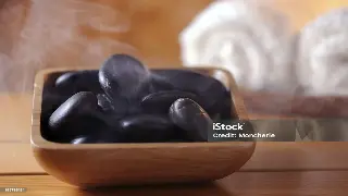 探秘深圳按摩名店：舒缓身心的殿堂，尊享帝王般的待遇 poster