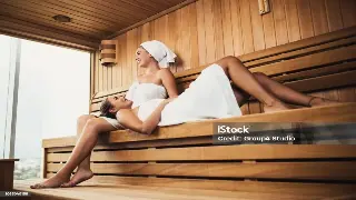 深圳桑拿按摩会所服务特色：身心舒缓，尊享极致放松体验 poster